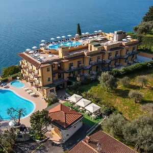 Piccolo Paradiso 4*, Тосколано-Мадерно Италия